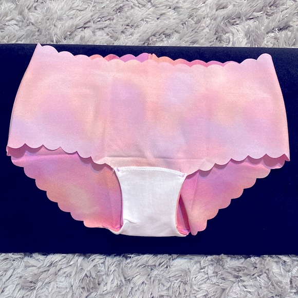 Victoria’s Secret hip hugger/hipster - Picture 3 of 5